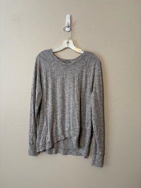Athleta Heather Gray Lightweight Asymmetrical Hem Pullover